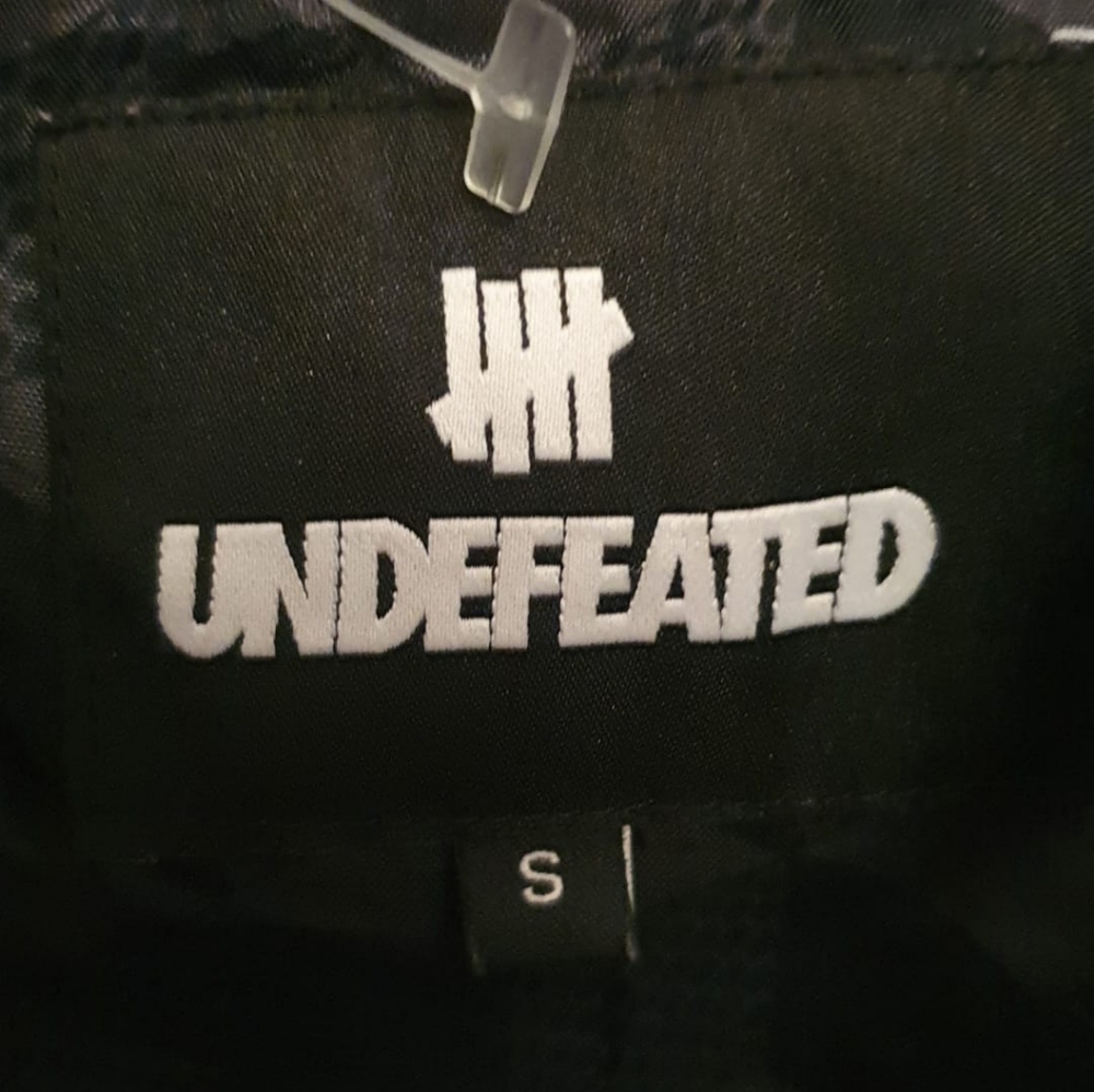 Undefeated Jacket Size: Small - Picture 2 of 6